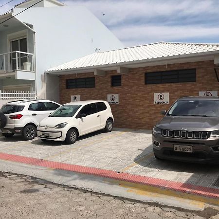 הוילה Florianópolis Casa - Proximo A Ufsc E Centro - 5Km # מראה חיצוני תמונה